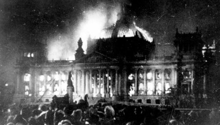 450x300-berlin-the-reichstag-fire-1112x630.jpg