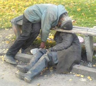 450x300-two-russian-drunks.jpg