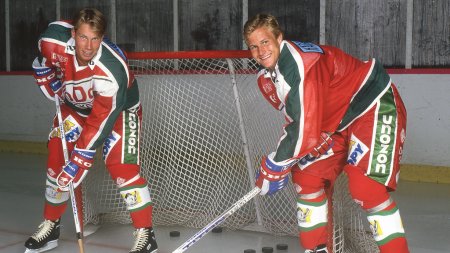 450x600-peter-forsberg-markus-naslund.jpeg